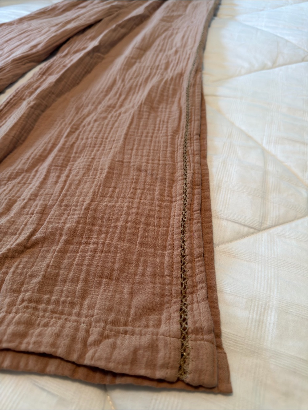 Aerie Gauzy High Rise Wide-Leg Lightweight Pull On Pants - Picture 3 of 6